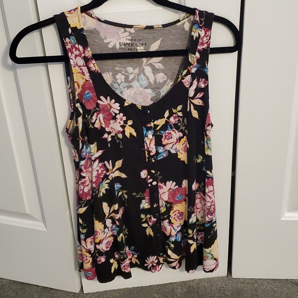Black floral knit tank with button decal